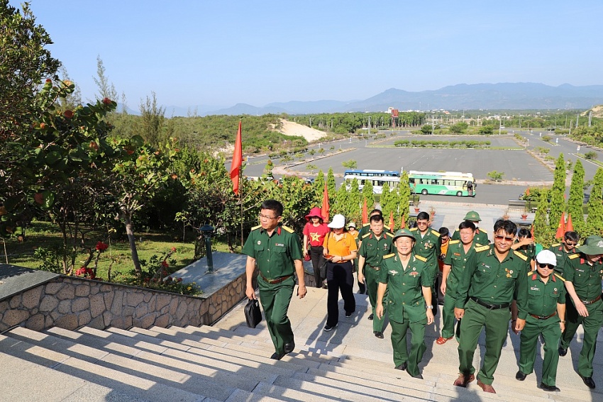 Kỳ 1: Hành trình 