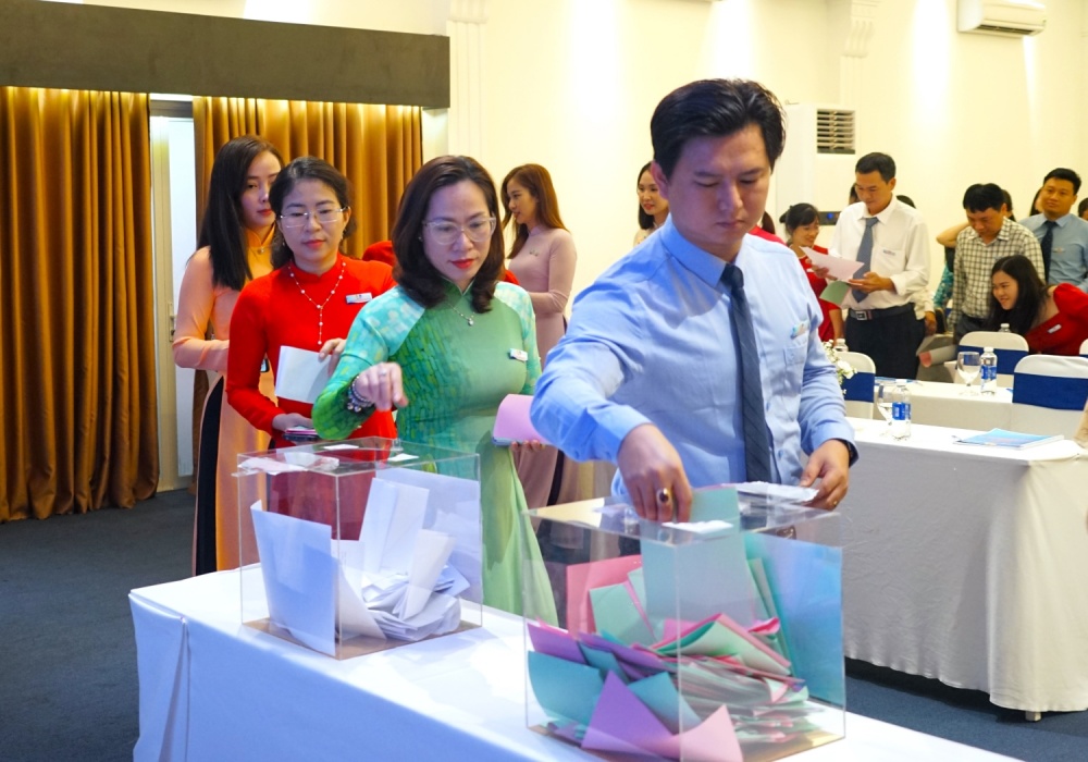 Đại hội Công đoàn PETROSETCO lần thứ IV: Chủ động, sáng tạo, quyết liệt đổi mới vì sự phát triển bền vững của Tổng Công ty Đại hội Công đoàn PETROSETCO lần thứ IV: Chủ động, sáng tạo, quyết liệt đổi mới vì sự phát triển bền vững của Tổng Công ty