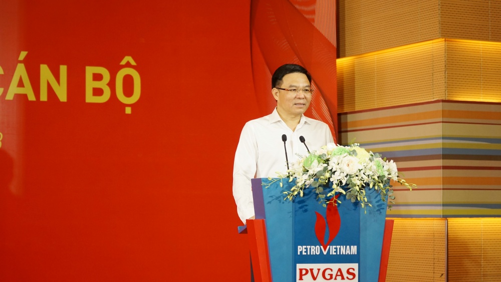 Đồng chí Lê Mạnh Hùng – Phó Bí thư Đảng ủy, Thành viên HĐTV, Tổng giám đốc Petrovietnam