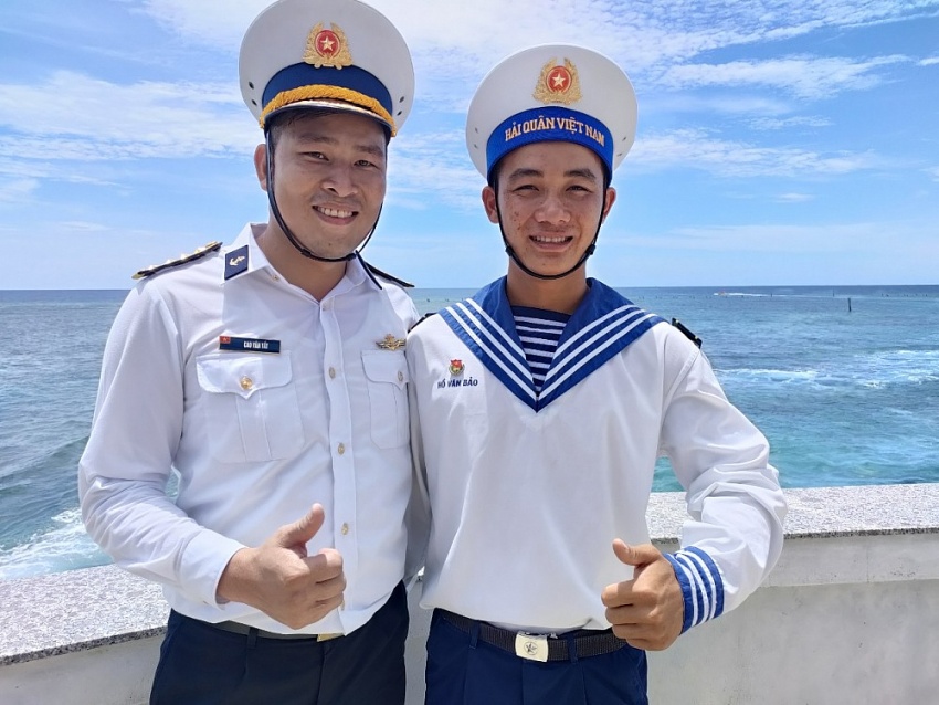 Chuyện tác nghiệp ở “vùng biển bão tố”
