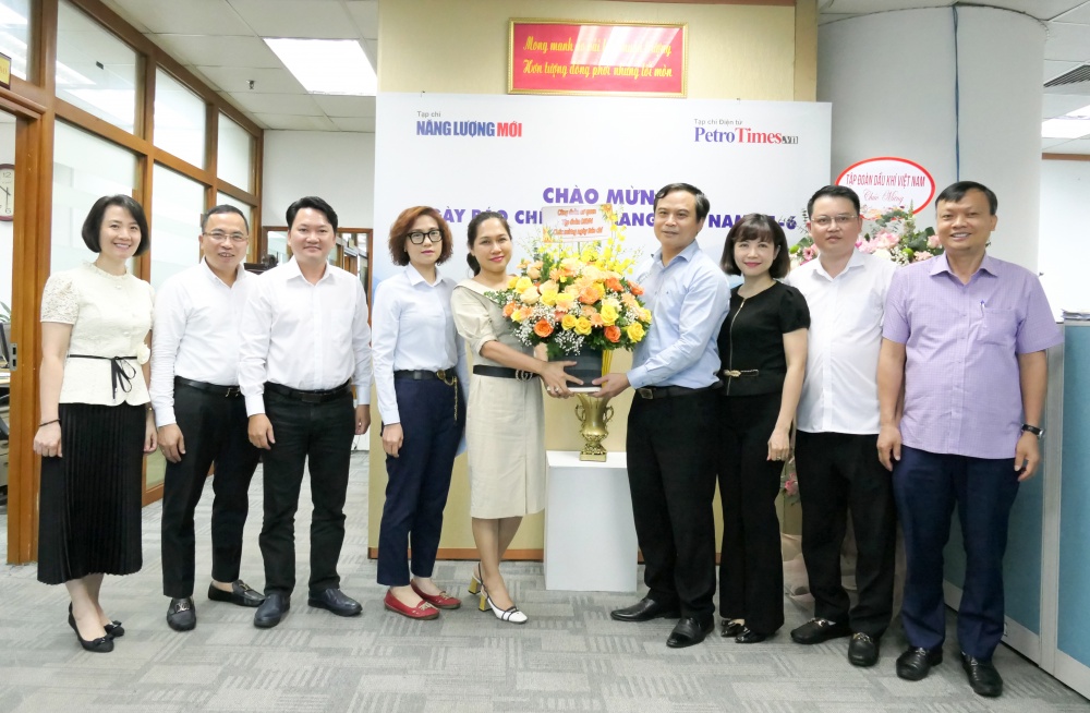 Lãnh đạo các tổ chức chính trị và đơn vị thành viên Petrovietnam chúc mừng Tạp chí Năng lượng Mới/PetroTimes nhân ngày Báo chí cách mạng Việt Nam