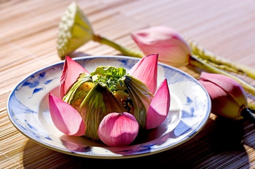 Khám phá ẩm thực cung đình từ sen Huế Khám phá ẩm thực cung đình từ sen Huế