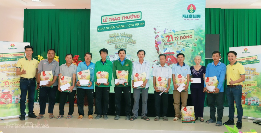 'Mùa vàng thắng lớn 2023' của Phân bón Cà Mau: Trao vàng tận tay, mùa vụ thêm may mắn