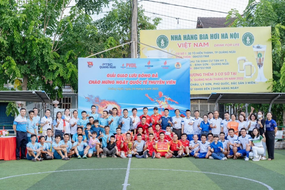 PVTrans tổ chức giao lưu bóng đá chào mừng Ngày Quốc tế Thuyền viên PVTrans tổ chức giao lưu bóng đá chào mừng Ngày Quốc tế Thuyền viên