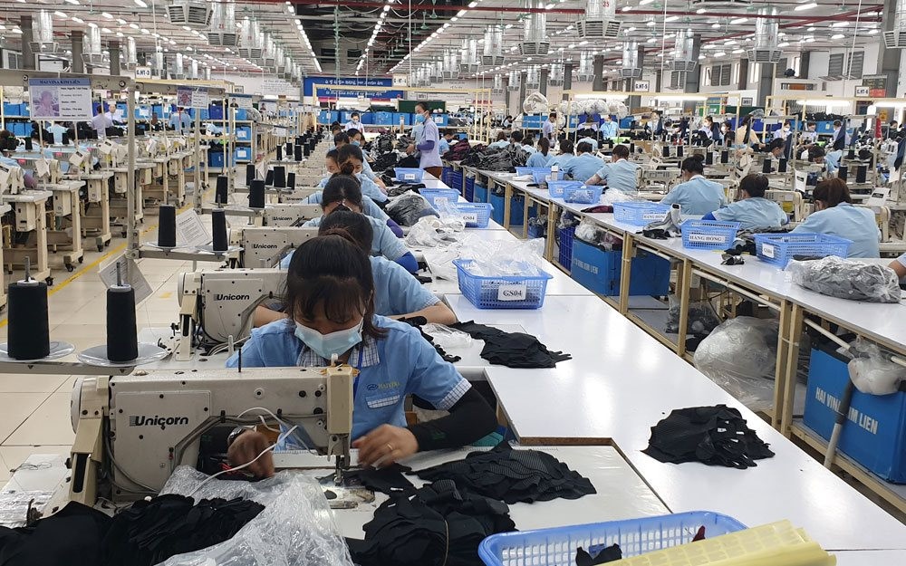 Tin tức kinh tế ngày 28/6: Xuất khẩu dệt may còn cách xa mục tiêu 45 - 47 tỷ USD