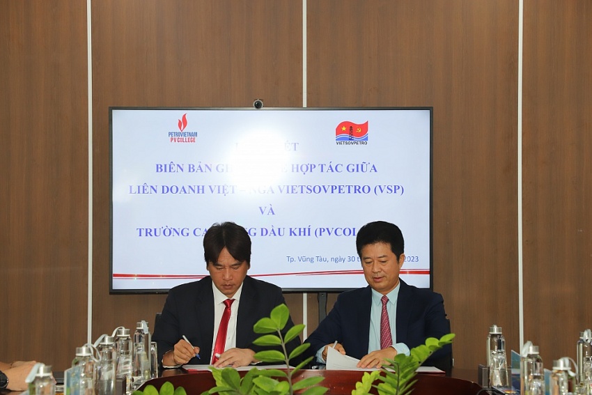 PV College ký kết biên bản ghi nhớ hợp tác với Vietsovpetro PV College ký kết biên bản ghi nhớ hợp tác với Vietsovpetro