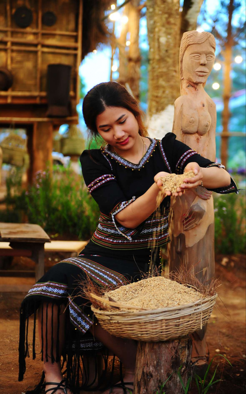 Vẻ đẹp làng du lịch cộng đồng Kon Pring, Kon Tum Vẻ đẹp làng du lịch cộng đồng Kon Pring, Kon Tum