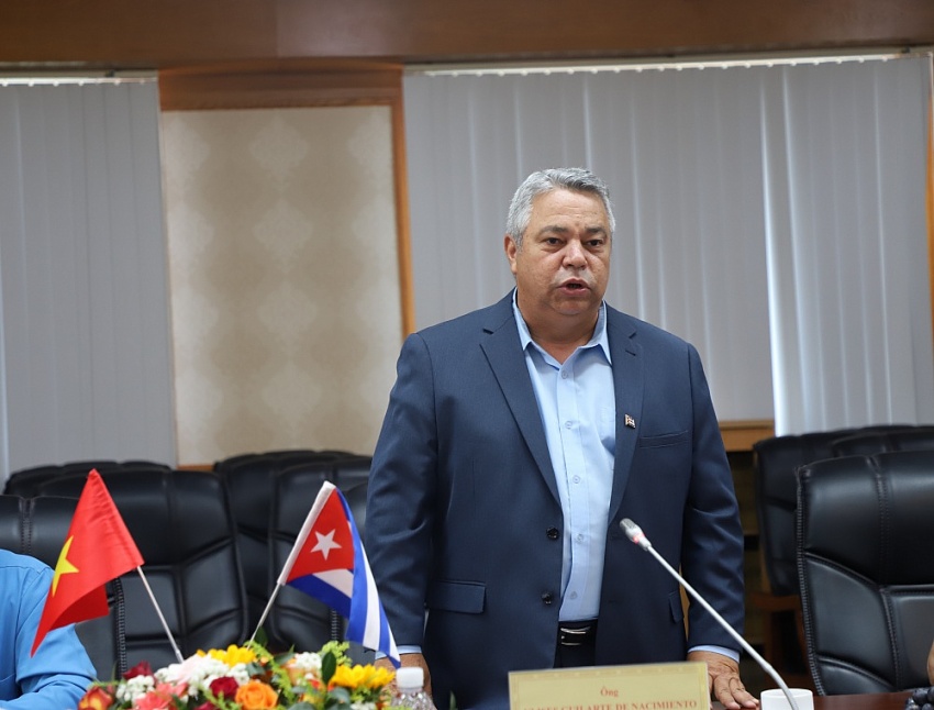 Đoàn đại biểu cấp cao Trung tâm Những người lao động Cuba thăm và làm việc với Vietsovpetro