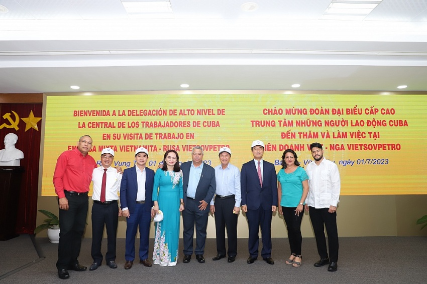 Đoàn đại biểu cấp cao Trung tâm Những người lao động Cuba thăm và làm việc với Vietsovpetro