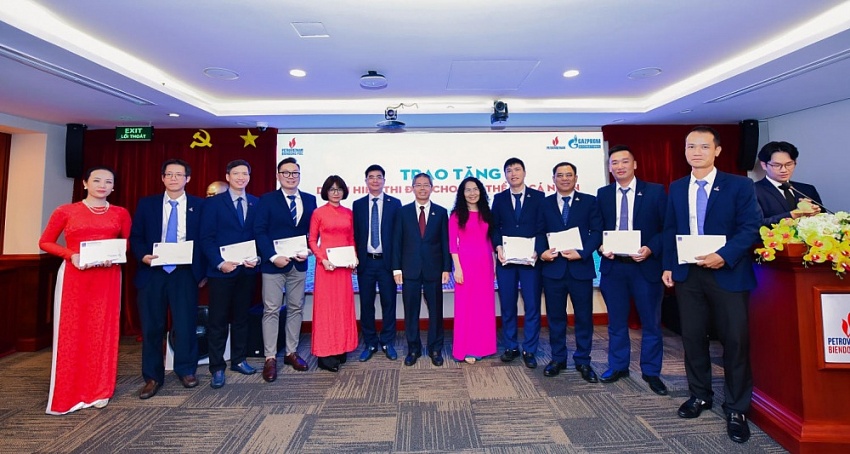 BIENDONG POC sơ kết 6 tháng đầu năm: Đóng góp quan trọng vào kết quả chung của Tập đoàn BIENDONG POC 6 tháng đầu năm 2023: Đóng góp quan trọng vào kết quả chung của Tập đoàn
