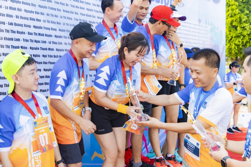 Sôi nổi giải chạy PET’SPEED 2023