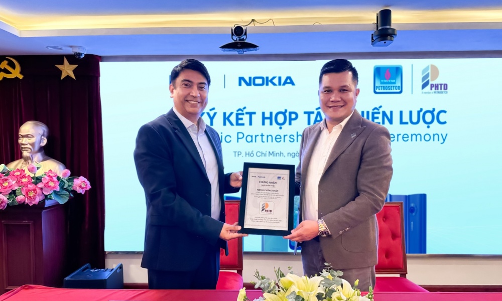 Ký kết hợp tác chiến lược, PETROSETCO mở rộng mạng lưới phân phối các sản phẩm NOKIA tại thị trường Việt Nam