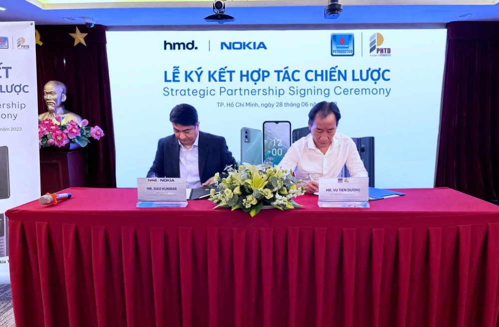 Ký kết hợp tác chiến lược, PETROSETCO mở rộng mạng lưới phân phối các sản phẩm NOKIA tại thị trường Việt Nam