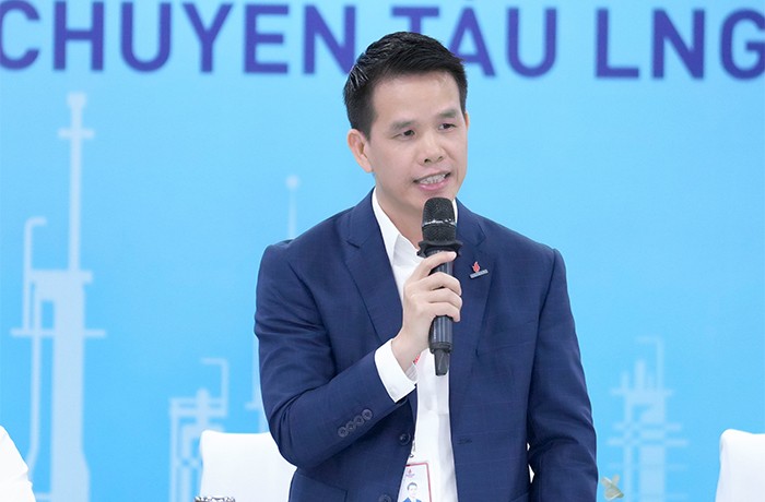 Tổng Giám đốc PV GAS - ông Phạm Văn Phong cho biết LNG là một trong những hướng phát triển chủ đạo, là động lực tăng trưởng trong trung và dài hạn của PV GAS Tổng Giám đốc PV GAS - ông Phạm Văn Phong cho biết LNG là một trong những hướng phát triển chủ đạo, là động lực tăng trưởng trong trung và dài hạn của PV GAS