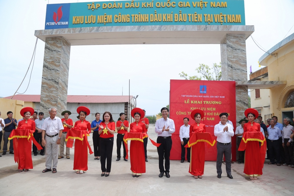 Bài 1: Từ văn hóa dân tộc đến văn hóa dầu khí