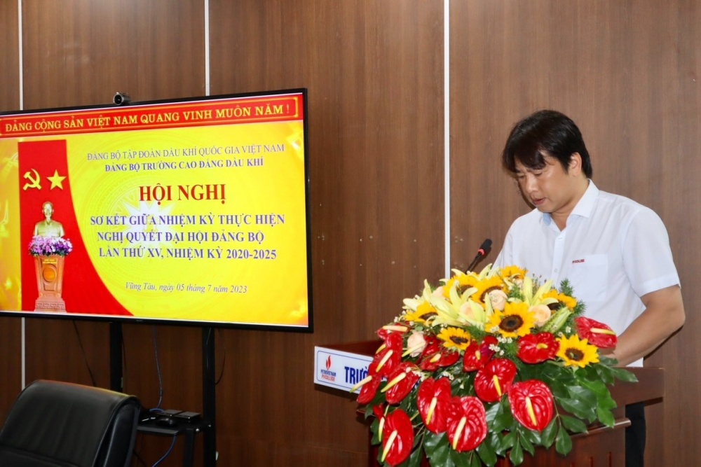 Đảng ủy PVCollege sơ kết giữa nhiệm kỳ 2020-2025