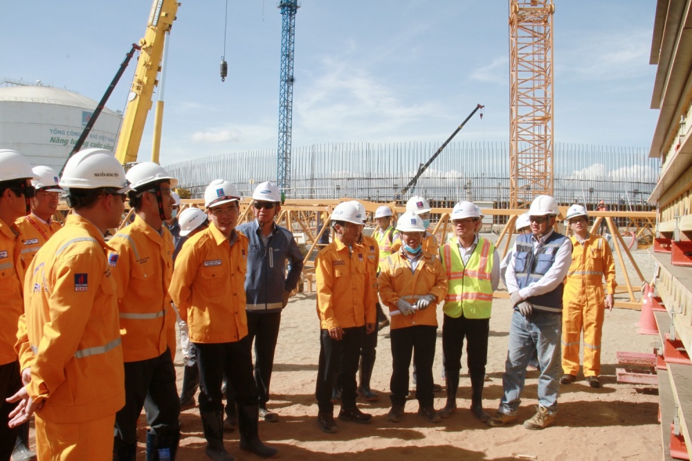 Cận cảnh kho cảng LNG “lịch sử” của Việt Nam