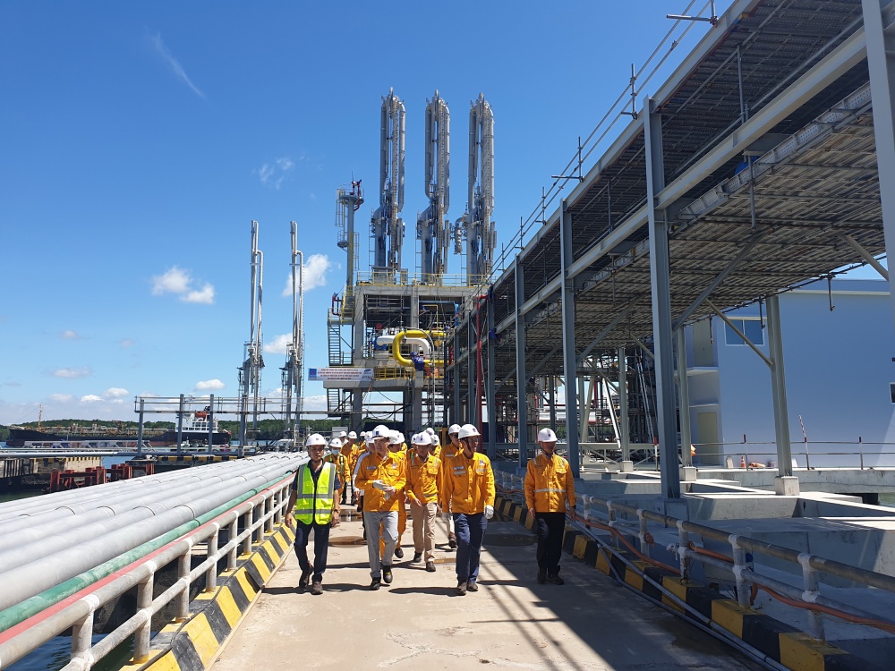 Cận cảnh kho cảng LNG “lịch sử” của Việt Nam
