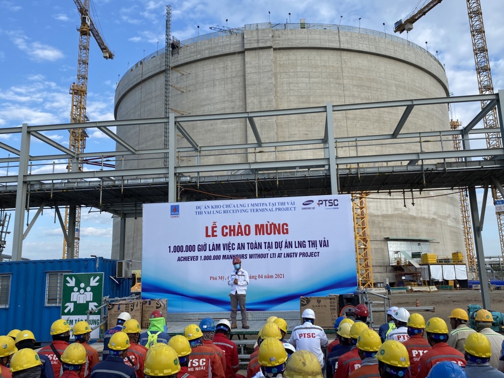 Cận cảnh kho cảng LNG “lịch sử” của Việt Nam