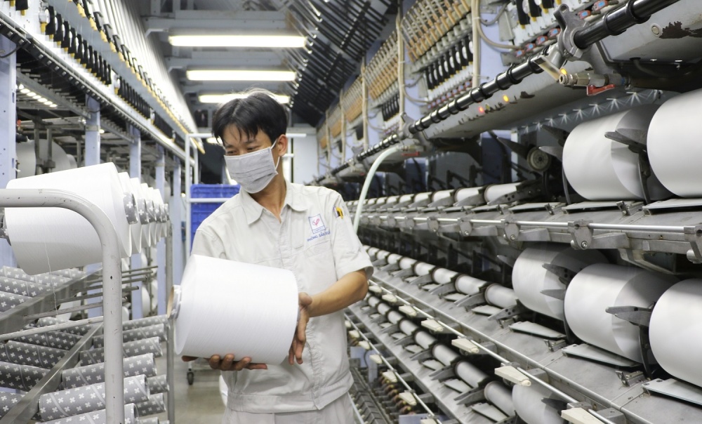 Người lao động VNPOLY đang làm việc. Người lao động VNPOLY đang làm việc.