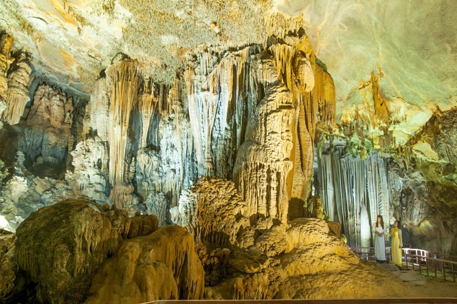 Động Phong Nha. Động Phong Nha.