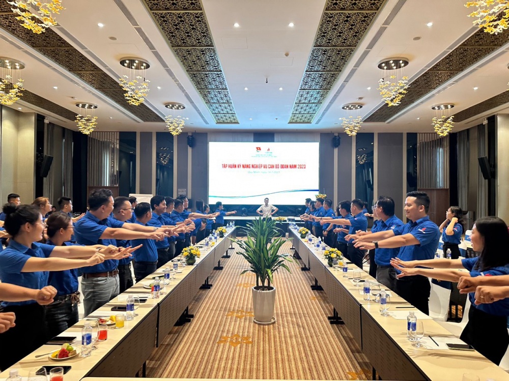 Đoàn Thanh niên Tập đoàn sơ kết 6 tháng đầu năm, tập huấn kĩ năng nghiệp vụ công tác đoàn năm 2023 Đoàn Thanh niên Tập đoàn sơ kết 6 tháng đầu năm, tập huấn kĩ năng nghiệp vụ công tác đoàn năm 2023