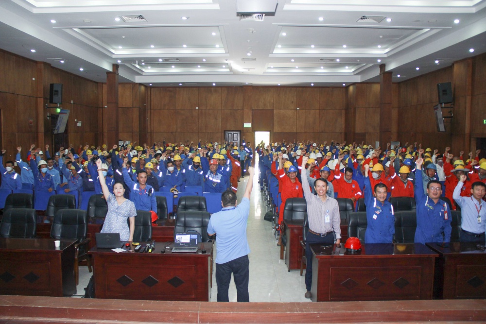 Đẩy mạnh công tác an toàn cho các nhà thầu làm việc tại BSR với phương châm “nhận diện sớm - phòng ngừa xa” Đẩy mạnh công tác an toàn cho các nhà thầu làm việc tại BSR với phương châm “nhận diện sớm - phòng ngừa xa”