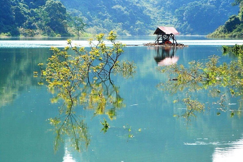 Hồ Thang Hen - Bức tranh thiên nhiên đa sắc nơi miền non nước Cao Bằng Hồ Thang Hen Bức tranh sơn thủy hữu tình