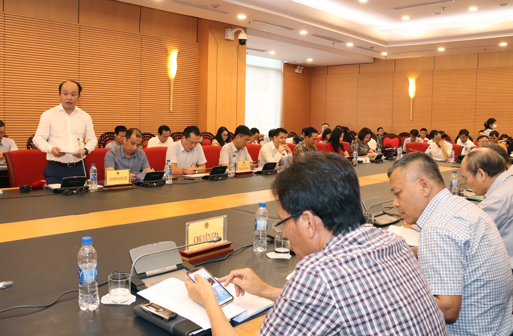 “Chính sách giá điện, thị trường điện Việt Nam – Một số vấn đề đặt ra và giải pháp”