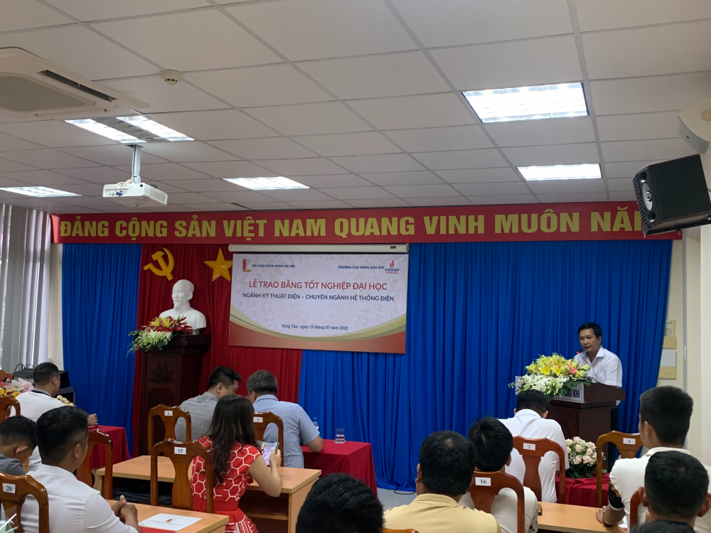 Đại học Bách khoa Hà Nội và PVCollege tổ chức Lễ trao bằng tốt nghiệp đại học cho các lớp đào tạo liên thông tại Vũng Tàu