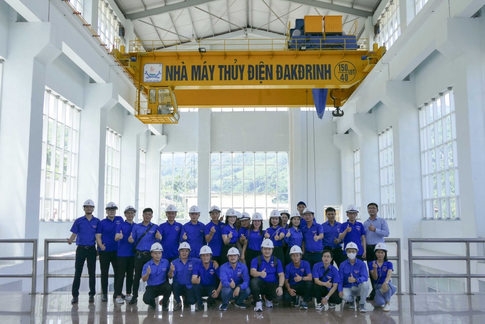 Hành trình đền ơn đáp nghĩa của Đoàn Thanh niên BSR và PV Power về đến huyện Sơn Tây, Quảng Ngãi