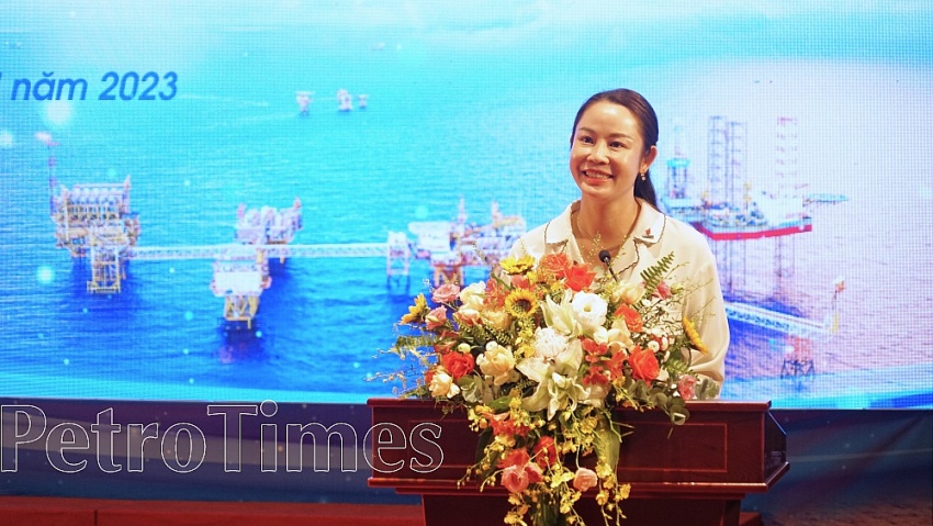 Công bố Cẩm nang Văn hóa Vietsovpetro