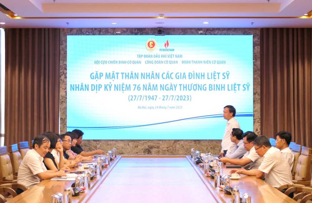 Gặp mặt, tri ân thân nhân gia đình liệt sĩ cán bộ Cơ quan Tập đoàn Gặp mặt, tri ân thân nhân gia đình liệt sĩ cán bộ Cơ quan Tập đoàn