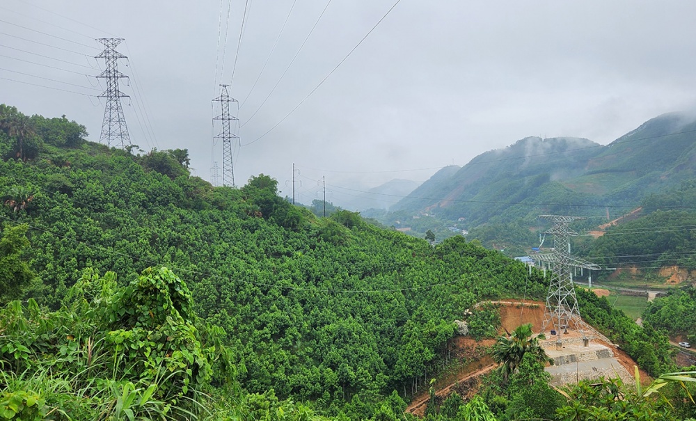 Đóng điện dự án Đường dây 220kV mạch kép đấu nối TBA 220kV Bắc Quang: Tăng cường đảm bảo điện cho miền Bắc Đóng điện dự án Đường dây 220kV mạch kép đấu nối TBA 220kV Bắc Quang: Tăng cường đảm bảo điện cho miền Bắc
