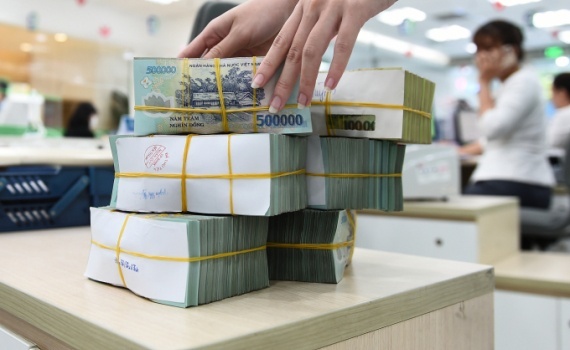 Thủ tướng yêu cầu tiếp tục giảm lãi suất cho vay