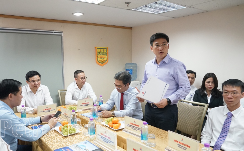Trao quyết định Bí thư Đảng ủy Tổng Công ty PVMR nhiệm kỳ 2020-2025