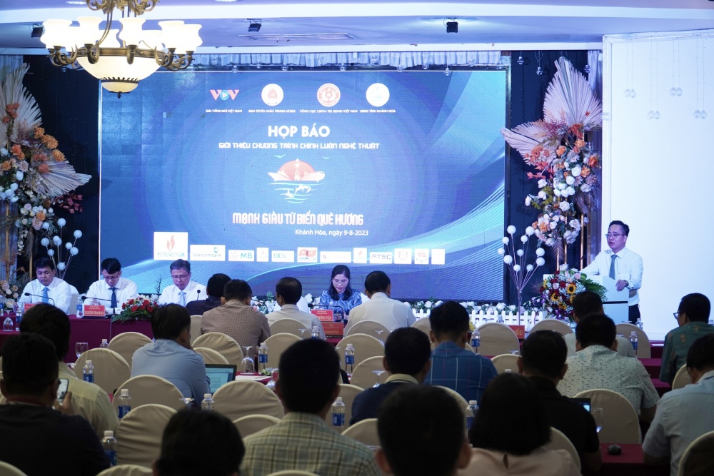 Petrovietnam và các đơn vị thành viên đồng hành cùng chương trình nghệ thuật “Mạnh giàu từ biển quê hương” Petrovietnam và các đơn vị thành viên đồng hành cùng chương trình nghệ thuật “Mạnh giàu từ biển quê hương”