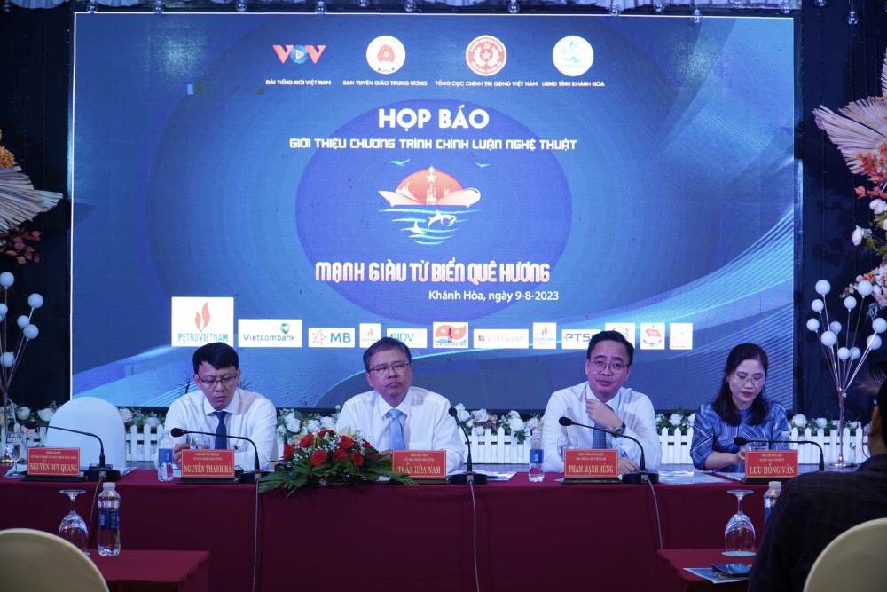 Petrovietnam và các đơn vị thành viên đồng hành cùng chương trình nghệ thuật “Mạnh giàu từ biển quê hương” Petrovietnam và các đơn vị thành viên đồng hành cùng chương trình nghệ thuật “Mạnh giàu từ biển quê hương”