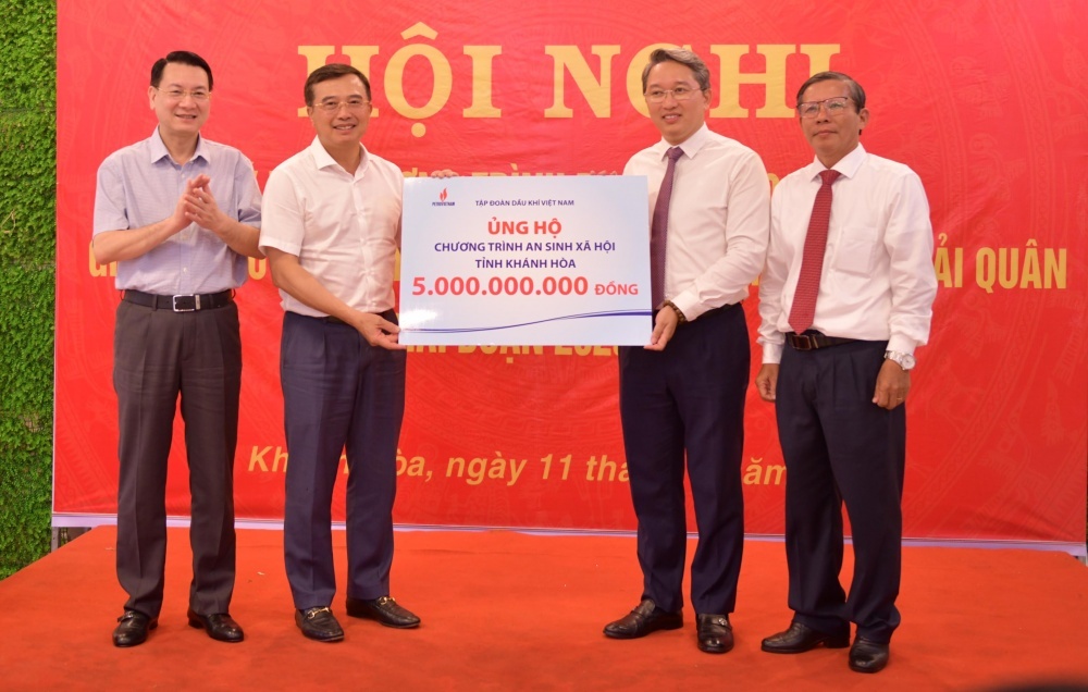Chủ tịch HĐTV Petrovietnam làm việc với các đơn vị thành viên về triển vọng đầu tư tại Khánh Hoà