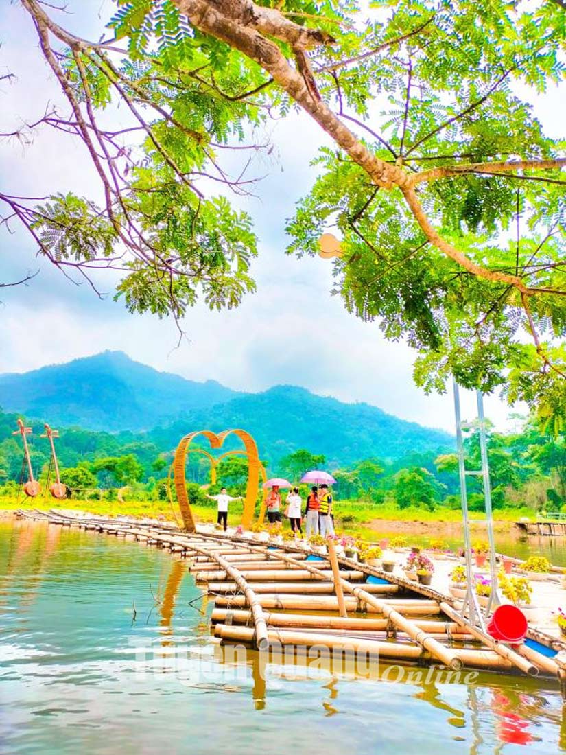 Tuyên Quang: Ra mắt các sản phẩm du lịch độc đáo dịp lễ hội Tuyên Quang: Ra mắt các sản phẩm du lịch độc đáo dịp lễ hội