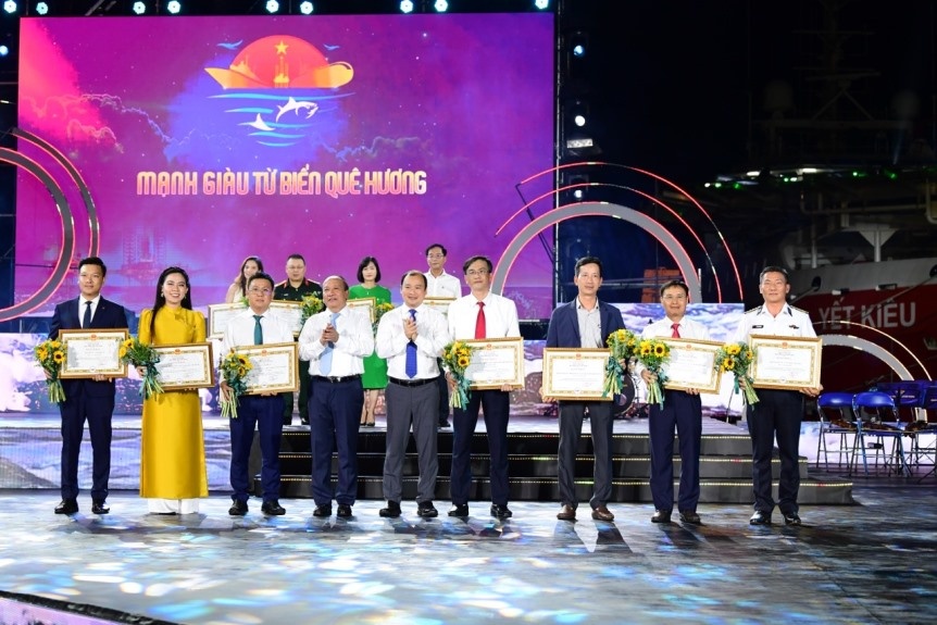 Phát triển kinh tế biển xanh, bền vững Phát triển kinh tế biển xanh, bền vững
