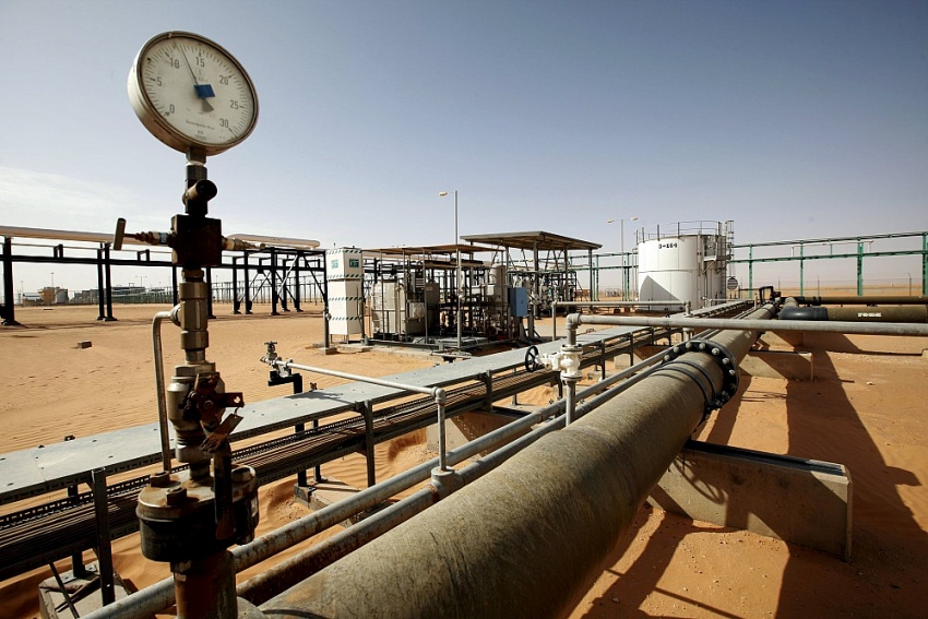Sản lượng dầu của Libya bị đe dọa khi giao tranh dữ dội nổ ra ở Tripoli Sản lượng dầu của Libya bị đe dọa khi giao tranh dữ dội nổ ra ở Tripoli