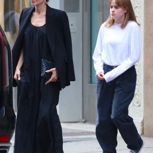 Angelina Jolie thuê con làm trợ lý để đích thân rèn giũa kỹ năng làm việc