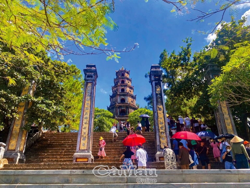 Chùa Linh Mụ - Ðiểm đến tâm linh xứ Huế Chùa Linh Mụ - Ðiểm đến tâm linh xứ Huế
