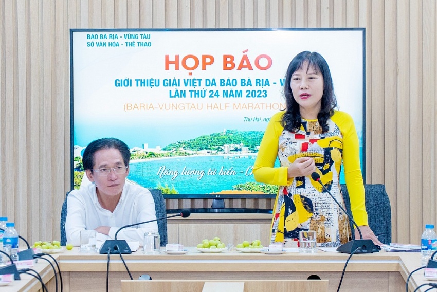 Giải việt dã Báo Bà Rịa - Vũng Tàu: Năng lượng từ biển - Chạy bộ đắm say