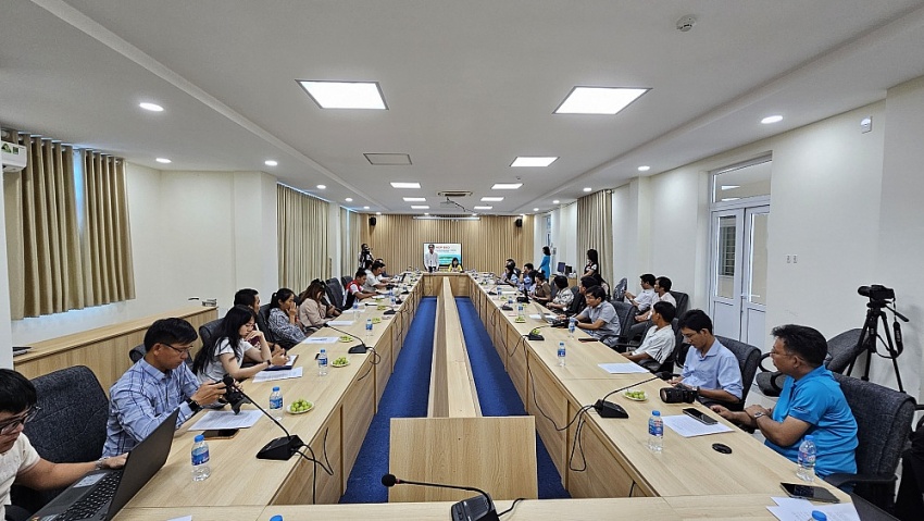 Giải việt dã Báo Bà Rịa - Vũng Tàu: Năng lượng từ biển - Chạy bộ đắm say