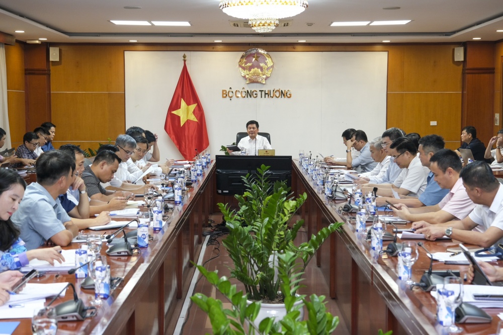Petrovietnam chủ động nghiên cứu, đề xuất chính thức việc triển khai thí điểm tổ hợp điện gió ngoài khơi