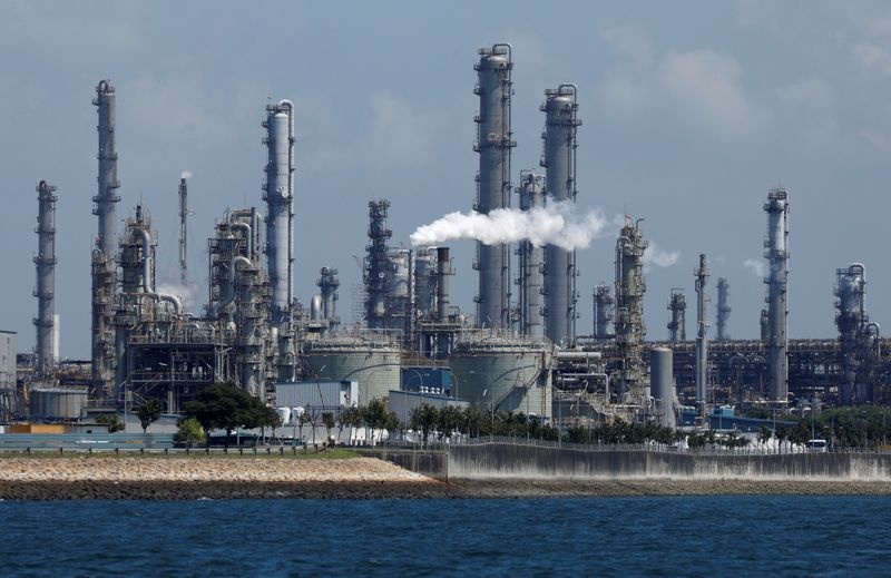 Shell muốn bán nhà máy lọc dầu tại Singapore Shell muốn bán nhà máy lọc dầu tại Singapore