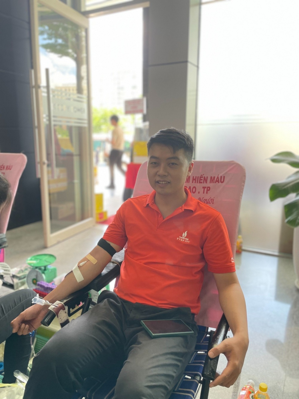 Đoàn Thanh niên PVEP tổ chức chương trình Hiến máu tình nguyện “Trao giọt hồng - Trao yêu thương” năm 2023