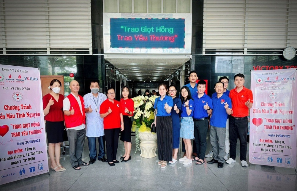 Đoàn Thanh niên PVEP tổ chức chương trình Hiến máu tình nguyện “Trao giọt hồng - Trao yêu thương” năm 2023